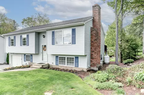 611 Charles St, Torrington, CT 06790
