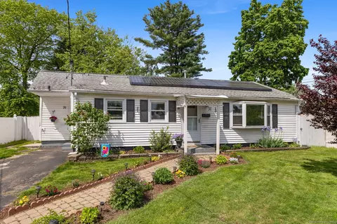 31 Scott St, East Hartford, CT 06118