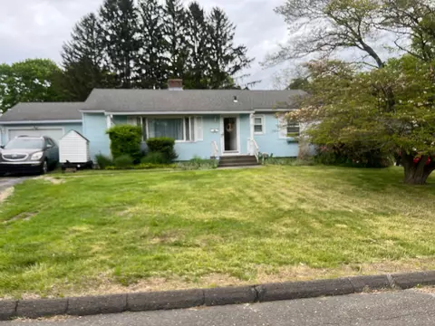 115 Hilltop Rd, Naugatuck, CT 06770