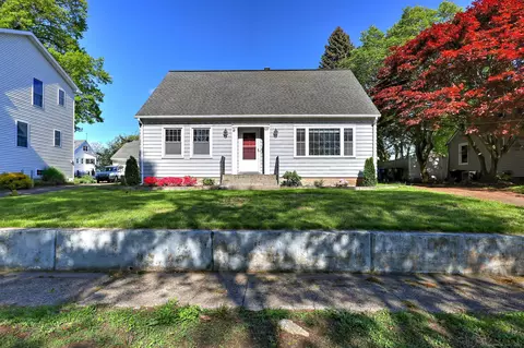 620 King St, Stratford, CT 06614
