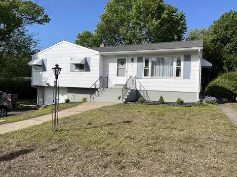 80 Avalon Ave, Oakville, CT 06779