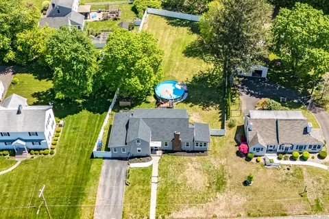17 Emily Rd, Broad Brook, CT 06016