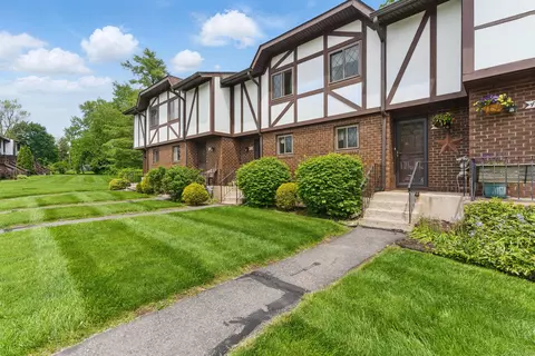404 Cedar Hollow Dr #404, Rocky Hill, CT 06067