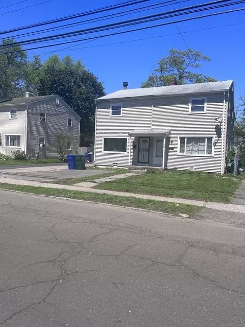 664 Columbus Ave, Stratford, CT 06615