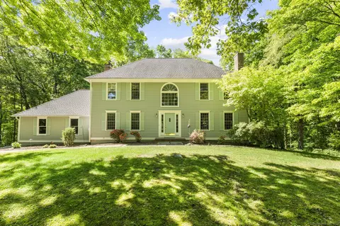 93 Christopher Ln, Guilford, CT 06437