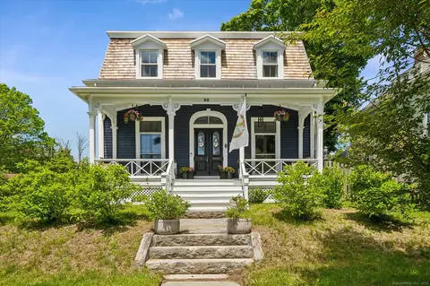 95 Gardner Ave, New London, CT 06320