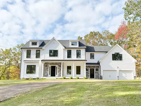 31 Jerome Ave, Burlington, CT 06013