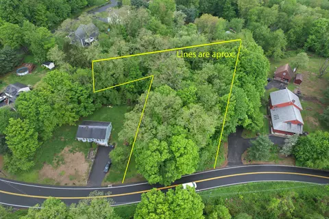 163 Summit Rd, Prospect, CT 06712