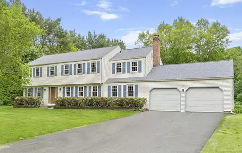 8 Michael Rd, Simsbury, CT 06070
