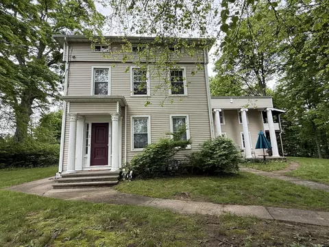 131 W Main St, Plantsville, CT 06479