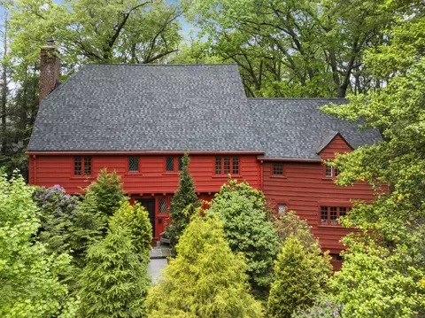 185 Blake Rd, Hamden, CT 06517