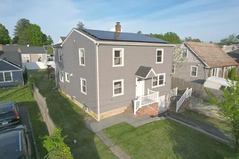 6 Silk St, Norwalk, CT 06850