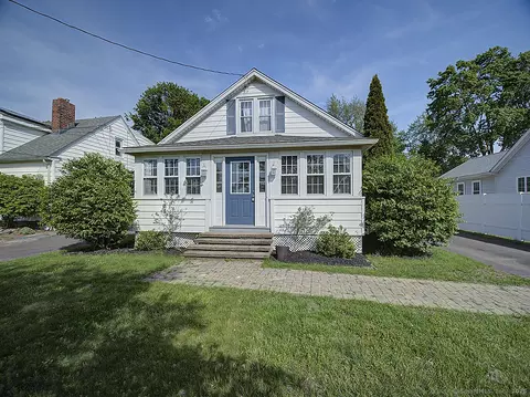 283 Quinnipiac Ave, North Haven, CT 06473