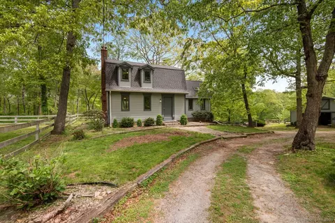 279 Ridge Hill Rd, Oakdale, CT 06370