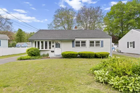 81 Montague Cir, East Hartford, CT 06118