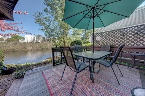 7 Clemens Ct #7, Rocky Hill, CT 06067