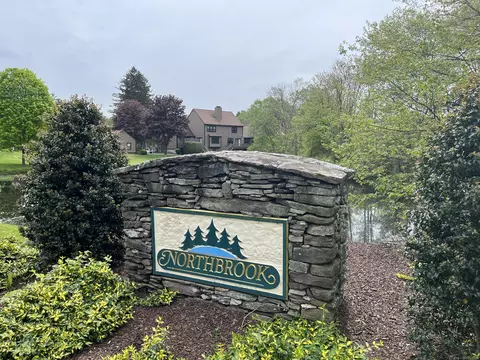 36 Overlook Dr #36, Monroe, CT 06468