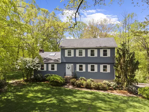 44 Rock Ridge Rd, Shelton, CT 06484