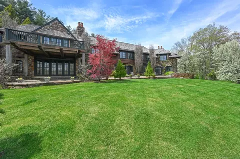 118 John St, Greenwich, CT 06831