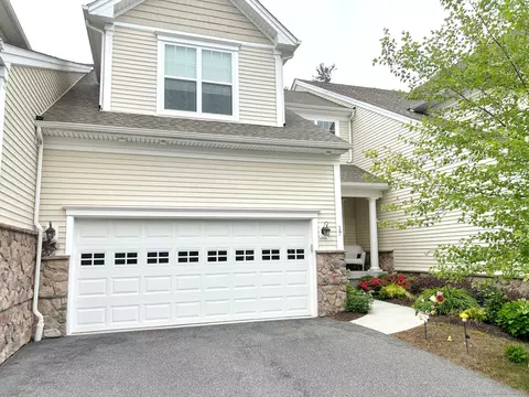 17 Highridge Rd #17, Middlebury, CT 06762