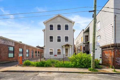 23 W Clay St, Waterbury, CT 06706