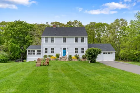 18 Orchard Ave, Branford, CT 06405