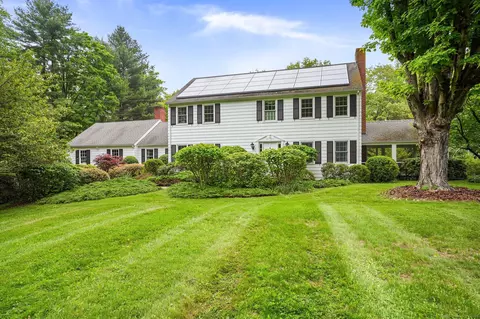 820 Silver Spring Rd, Fairfield, CT 06824