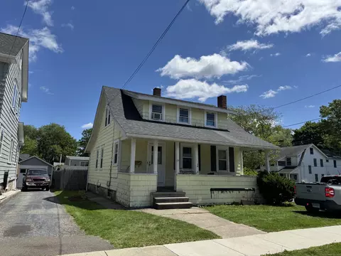 64 Oakland St, Stratford, CT 06615