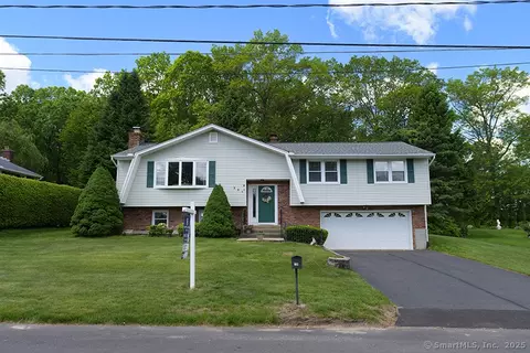 201 Crest St, Waterbury, CT 06708
