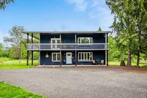 3 Lynns Corner Rd, Woodbury, CT 06798