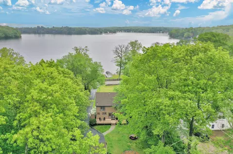 33 Erdoni Rd, Columbia, CT 06237