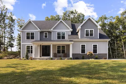 13 Twin Valley Rd, East Lyme, CT 06333