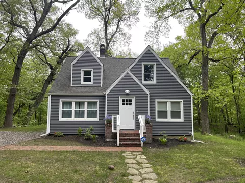 19 Kulas Ter, Seymour, CT 06483