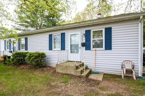 161 Midway Oval, Groton, CT 06340