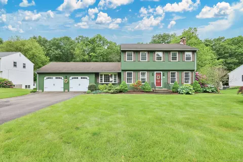 41 Juniper Ln, South Windsor, CT 06074