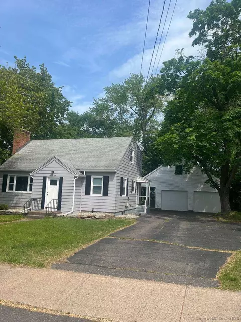 31 Coleman Rd, Manchester, CT 06042