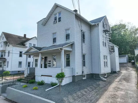 490 East St, New Britain, CT 06051