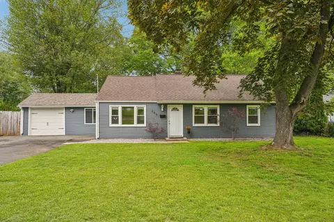 288 Robbins Ave, Newington, CT 06111