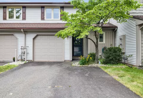 67 Copper Beech Dr #67, Rocky Hill, CT 06067