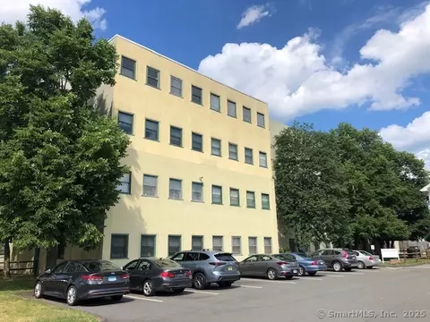 452 Judd Sq #452, Wallingford, CT 06492