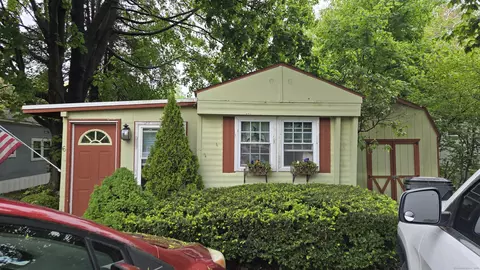 6 Green Acres Park Dr, Westbrook, CT 06498