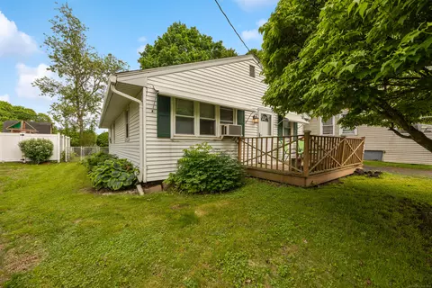 33 S View St, Meriden, CT 06451