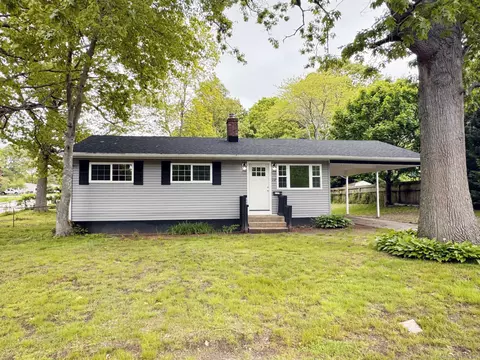 137 Indigo St, Groton, CT 06355