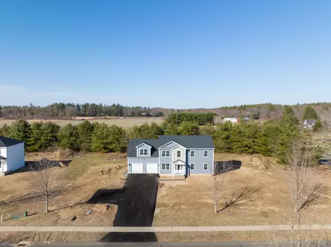 2 Stratton Farms Rd, Suffield, CT 06093