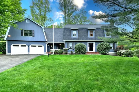 75 Summersweet Pl, Stratford, CT 06614
