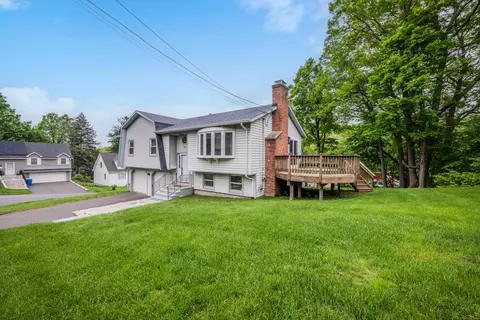 154 Williamson Dr, Waterbury, CT 06710