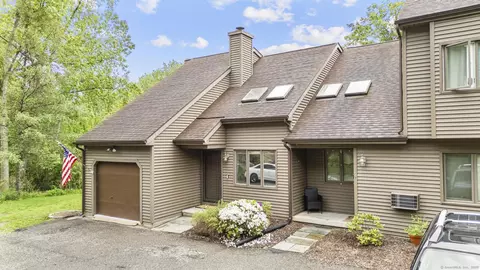 48 Twin Oaks #48, New Milford, CT 06776