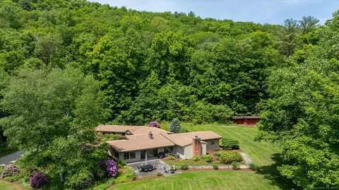 7 Sugar Loaf Cut Cut, Simsbury, CT 06092