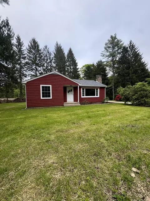 446 Norwich Westerly Rd # H, North Stonington, CT 06359