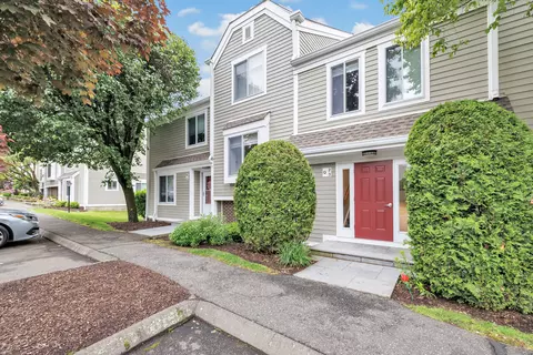 71 Aiken St #Q2, Norwalk, CT 06851